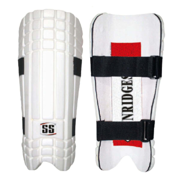 SS Moulded Fielding Shin Guard